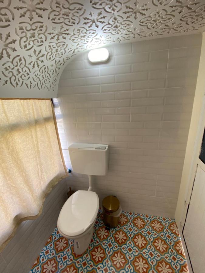 The Bus Apartment Majdal Shams Luaran gambar