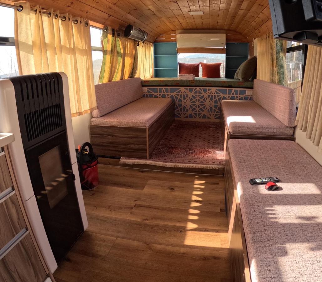 The Bus Apartment Majdal Shams Luaran gambar